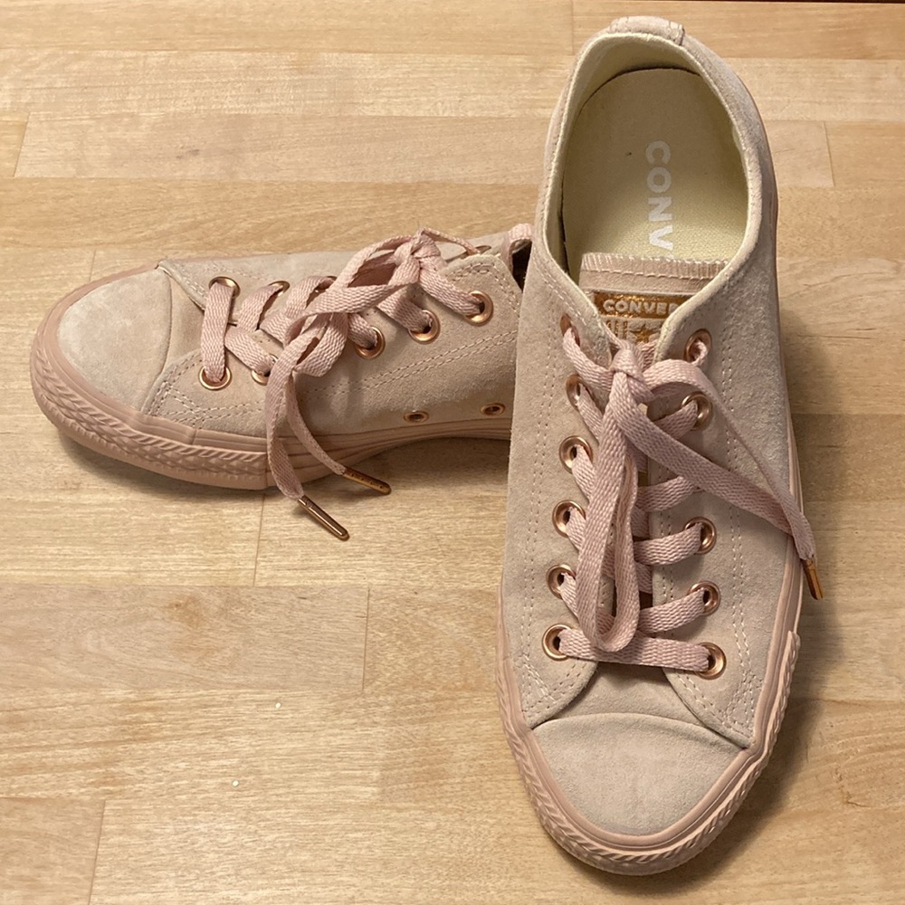 Converse Suede All Star Sneakers. Soft Pink Suede Upper. Pink Sole. Size: 7.5